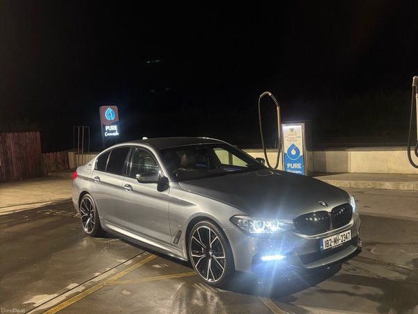 BMW 5-Series Saloon, Petrol Plug-in Hybrid, 2018, Blue