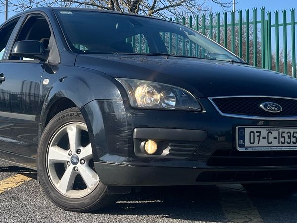 Ford Focus Hatchback, Petrol, 2007, Black
