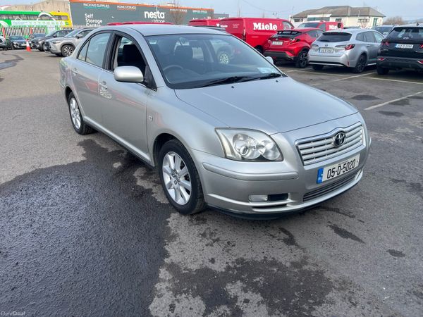 Toyota Avensis Saloon, Petrol, 2005, Silver
