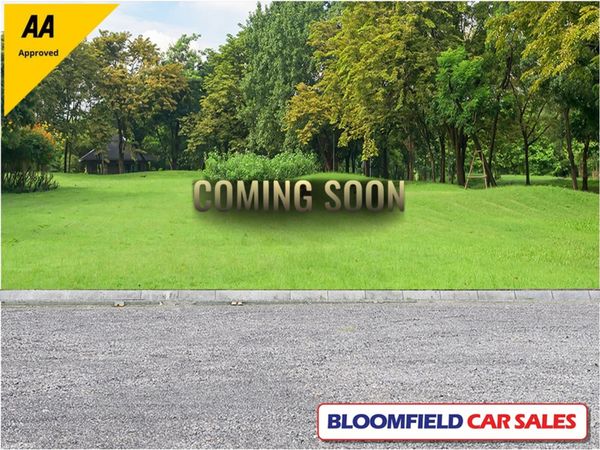 Volkswagen Golf Hatchback, Petrol, 2017, White