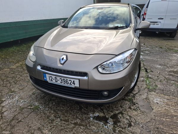 Renault Fluence Saloon, Diesel, 2012, Gold