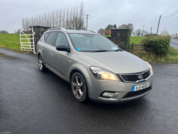 Kia Ceed Estate, Diesel, 2011, Silver