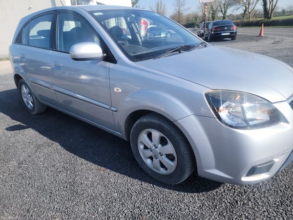Kia Rio MPV, Diesel, 2010, Silver