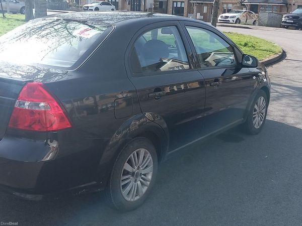 Chevrolet Aveo Saloon, Petrol, 2010, Black