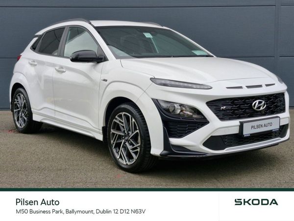 Hyundai KONA MPV, Petrol, 2022, White