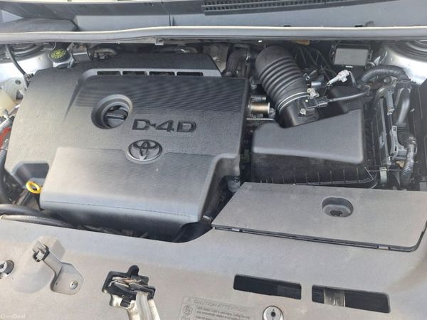 Toyota Verso MPV, Diesel, 2011, Silver