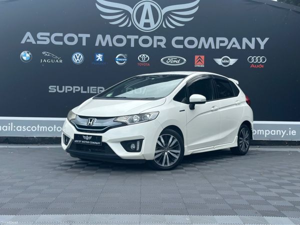 Honda Fit Hatchback, Petrol Hybrid, 2014, White