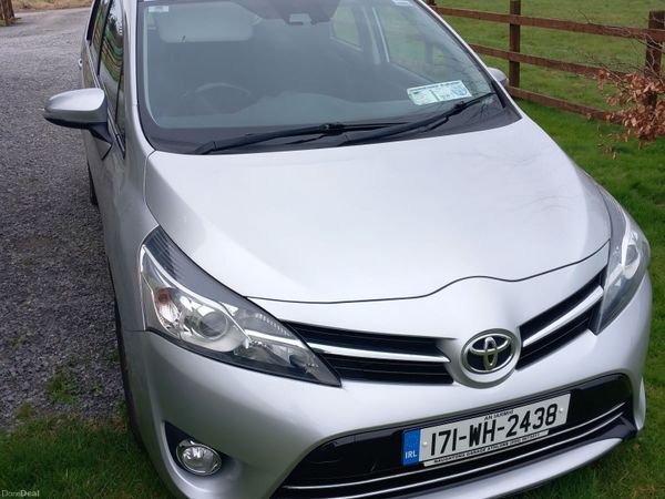 Toyota Verso MPV, Diesel, 2017, Silver