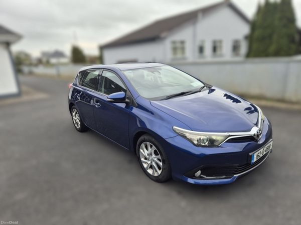 Toyota Auris Hatchback, Diesel, 2016, Blue