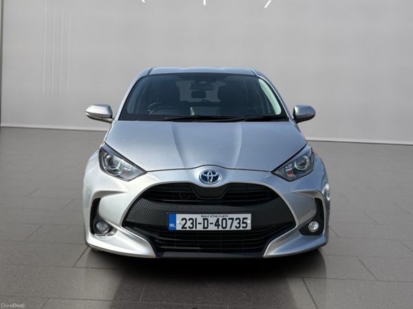 Toyota Yaris Hatchback, Petrol Hybrid, 2023, Grey