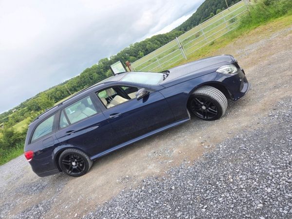 Mercedes-Benz E-Class Estate, Diesel Hybrid, 2015, Blue