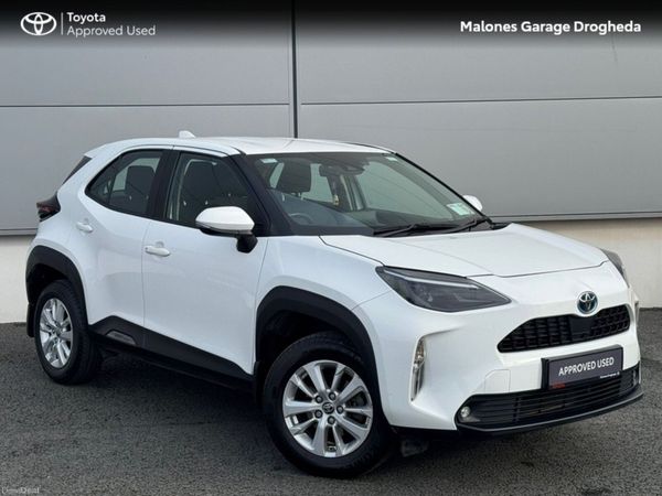 Toyota Yaris Cross Hatchback, Petrol Hybrid, 2023, White