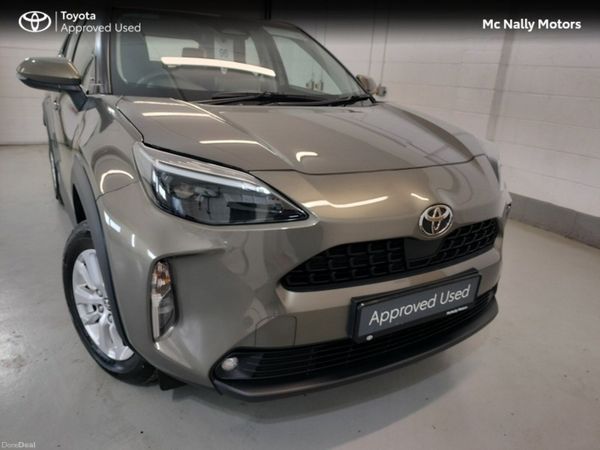 Toyota Yaris Cross Hatchback, Petrol Hybrid, 2024, Green