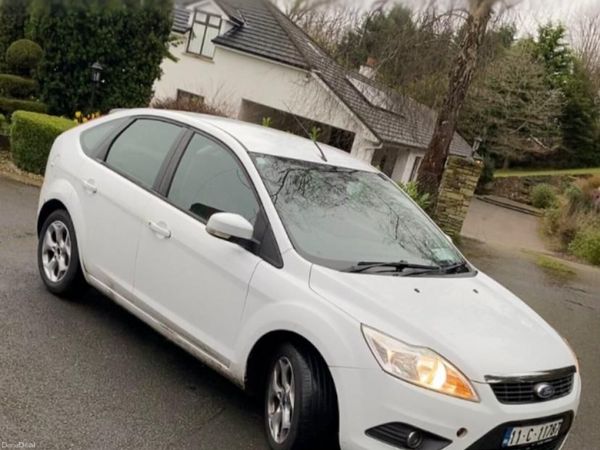 Ford Focus Hatchback, Diesel, 2011, White