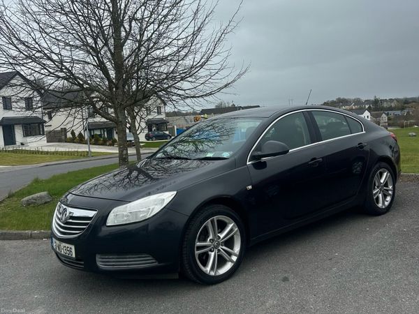 Vauxhall Insignia Hatchback, Diesel, 2013, Black