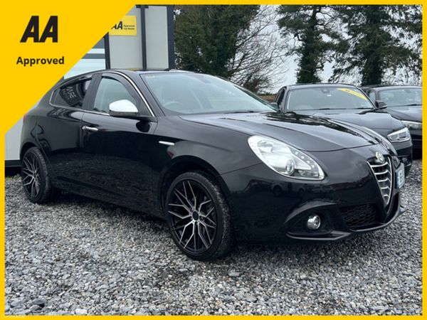 Alfa Romeo Giulietta Hatchback, Petrol, 2016, Black