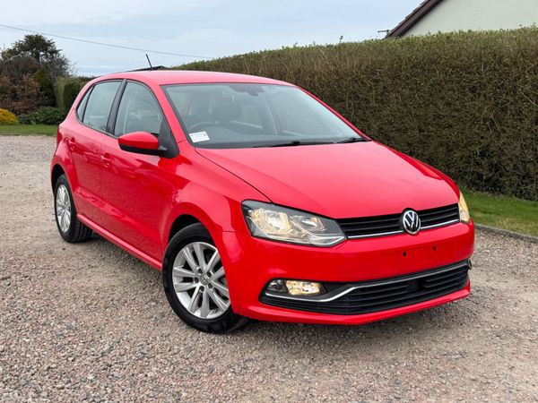 Volkswagen Polo Hatchback, Petrol, 2016, Red
