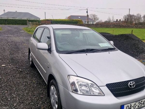 Toyota Corolla Hatchback, Petrol, 2004, Silver