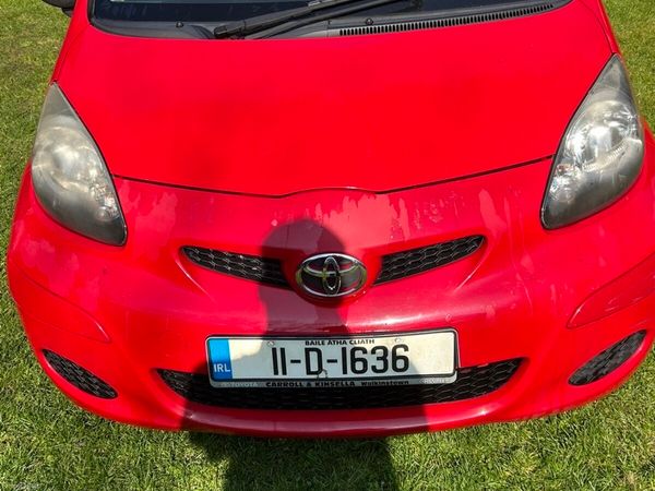 Toyota Aygo Hatchback, Petrol, 2011, Red