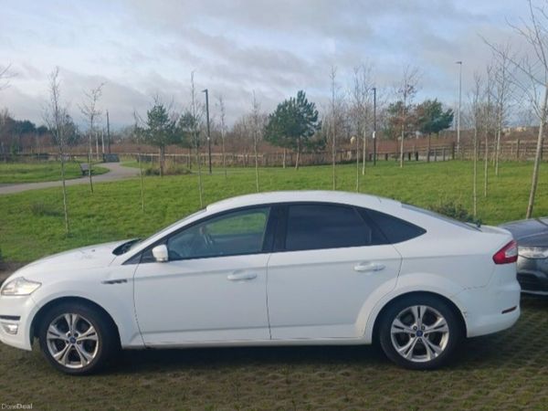 Ford Mondeo Hatchback, Diesel, 2011, White
