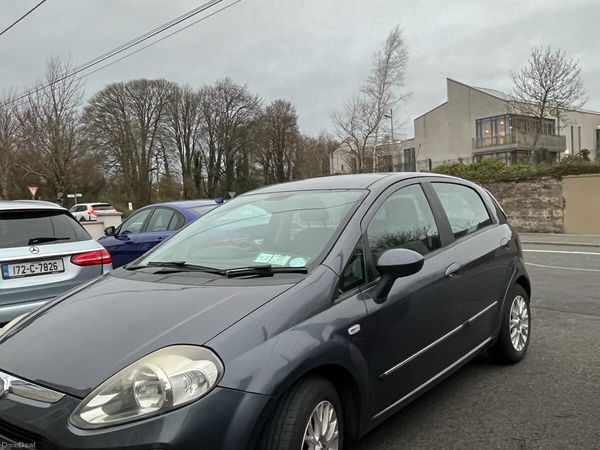 Fiat Punto Hatchback, Diesel, 2011, Blue
