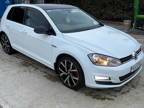 Volkswagen Golf Estate, Diesel, 2016, White