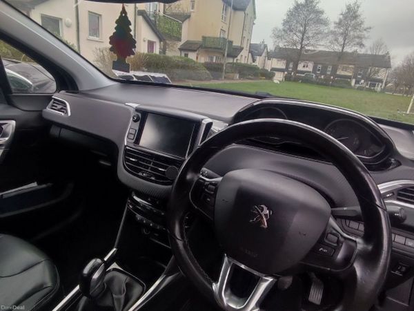 Peugeot 2008 Hatchback, Diesel, 2014, Grey