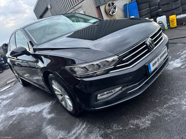 Volkswagen Passat Saloon, Diesel, 2022, Black
