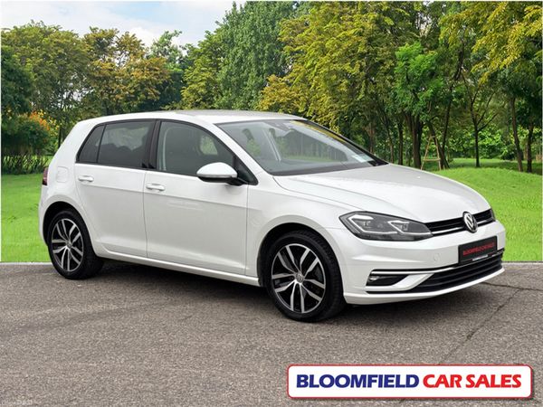 Volkswagen Golf Hatchback, Petrol, 2019, White