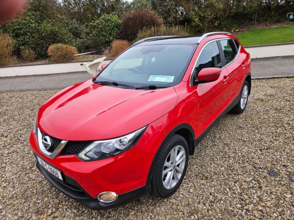 Nissan Qashqai MPV, Diesel, 2016, Red