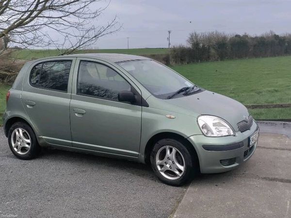 Toyota Yaris Hatchback, Petrol, 2004, Green