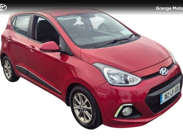 Hyundai i10 Hatchback, Petrol, 2016, Red