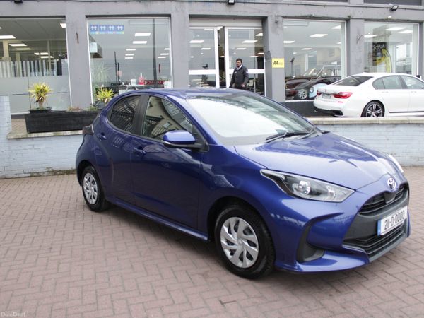 Toyota Yaris Hatchback, Petrol, 2021, Black