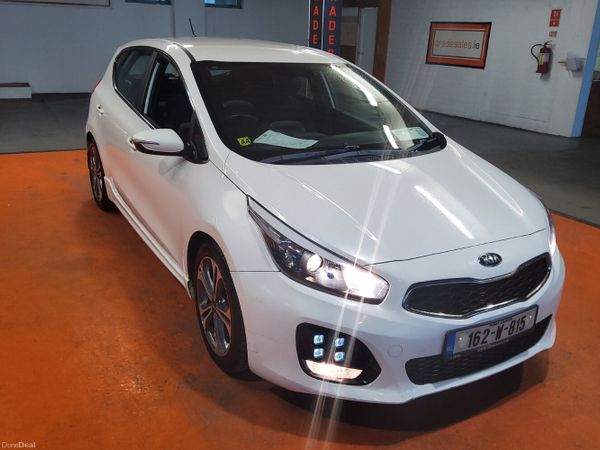 Kia Ceed Hatchback, Petrol, 2016, White