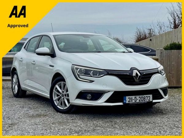 Renault Megane Hatchback, Diesel, 2021, White