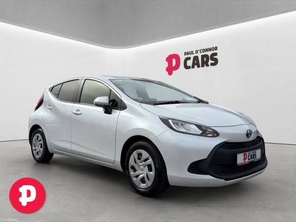 Toyota Aqua Hatchback, Petrol Hybrid, 2022, White