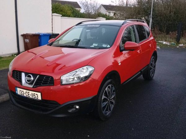 Nissan Qashqai+2 MPV, Diesel, 2013, Red