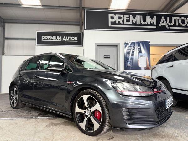 Volkswagen Golf Hatchback, Petrol, 2016, Grey