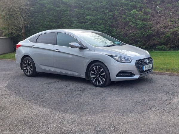 Hyundai i40 Saloon, Diesel, 2019, Grey