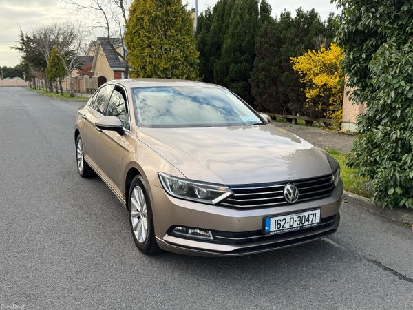 Volkswagen Passat Saloon, Diesel, 2016, Gold