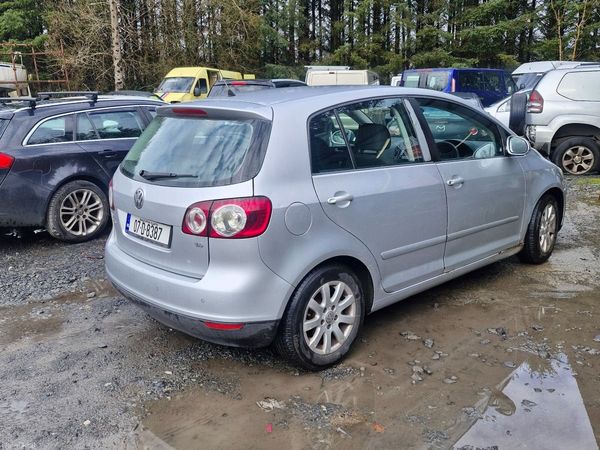 Volkswagen Golf Hatchback, Petrol, 2007, Silver