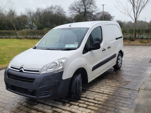 Citroen Berlingo MPV, Diesel, 2017, White