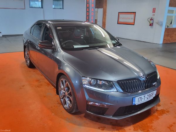 Skoda Octavia Saloon, Diesel, 2017, Grey
