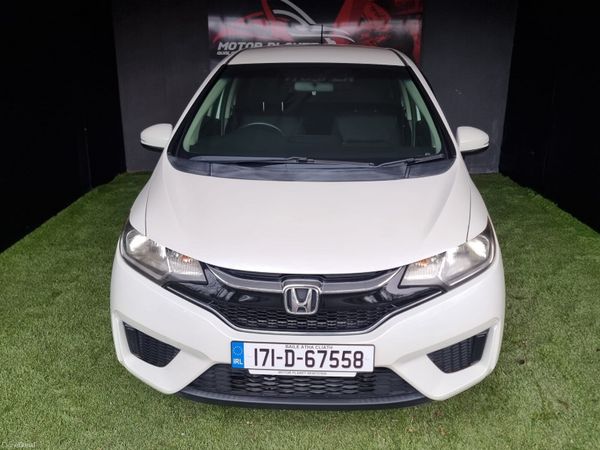 Honda Fit Hatchback, Petrol Hybrid, 2017, White