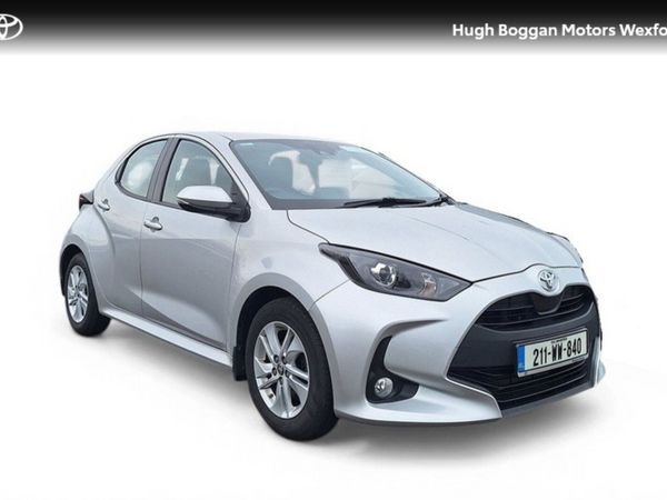 Toyota Yaris Hatchback, Petrol, 2021, Silver