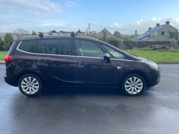 Vauxhall Zafira MPV, Diesel, 2015, Brown