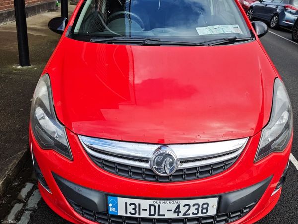 Vauxhall Corsa Hatchback, Petrol, 2013, Red