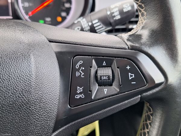 Opel Astra Hatchback, Diesel, 2018, Silver