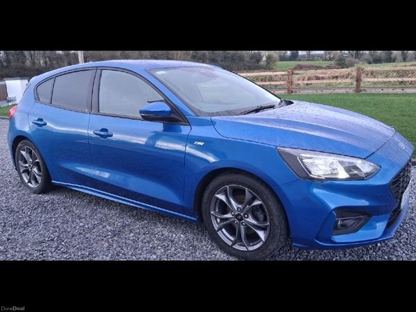 Ford Focus Hatchback, Diesel, 2020, Blue