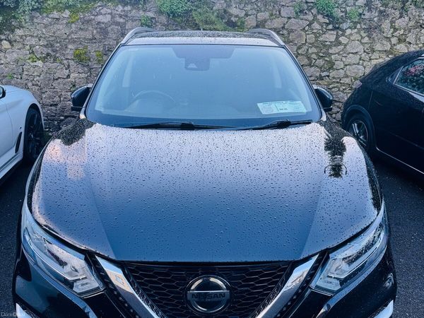 Nissan Qashqai Hatchback, Diesel, 2018, Black